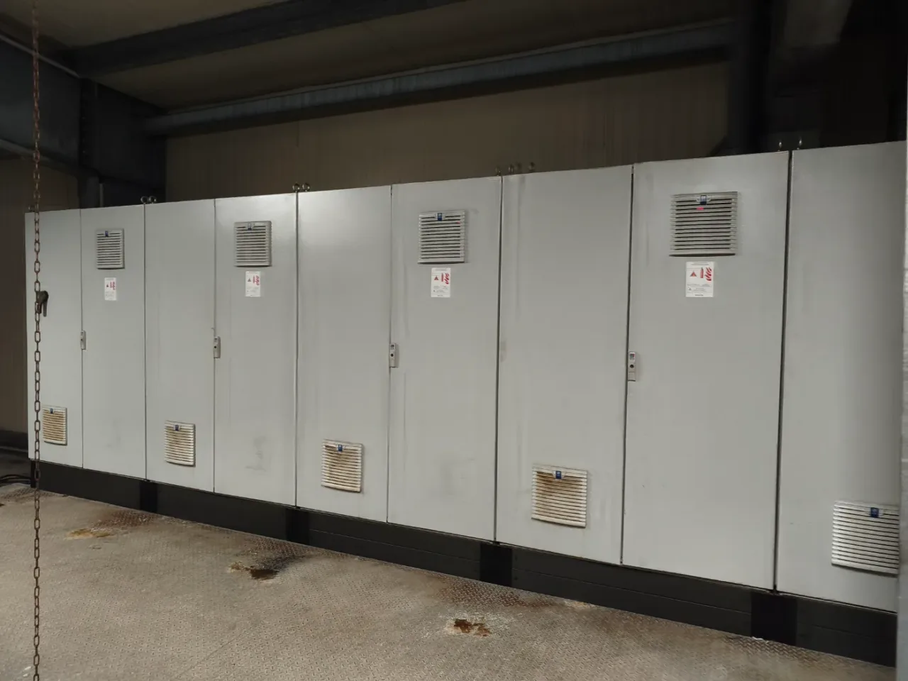 Armoire de gestion froid en plenum de ligne de production